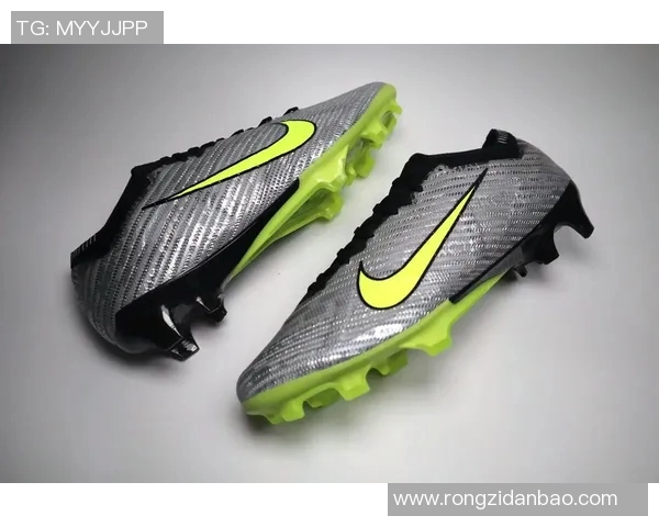 足球明星热衷刺客15鞋款揭秘引领潮流的新时尚选择